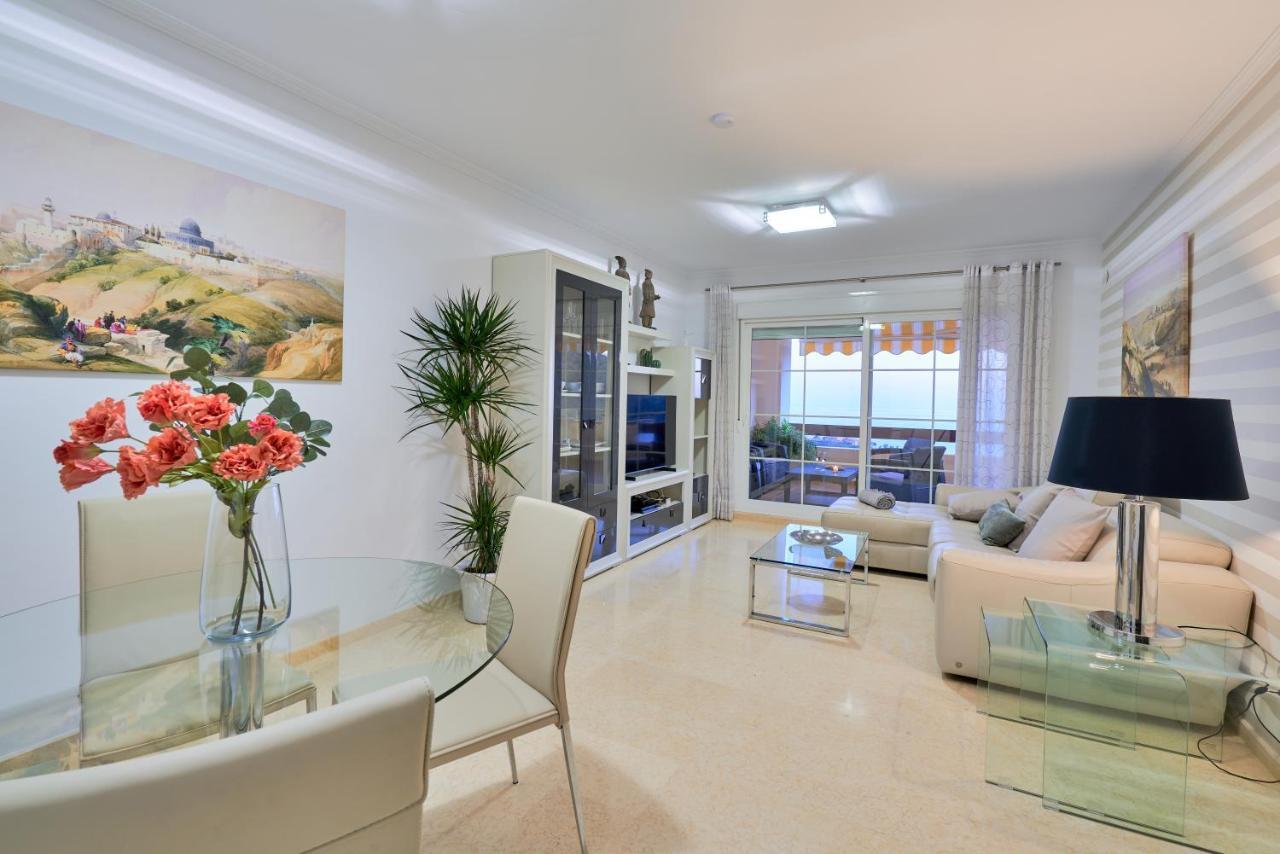 Neptuno Malaga Apartamento De Lujo Rincón de la Victoria Dış mekan fotoğraf