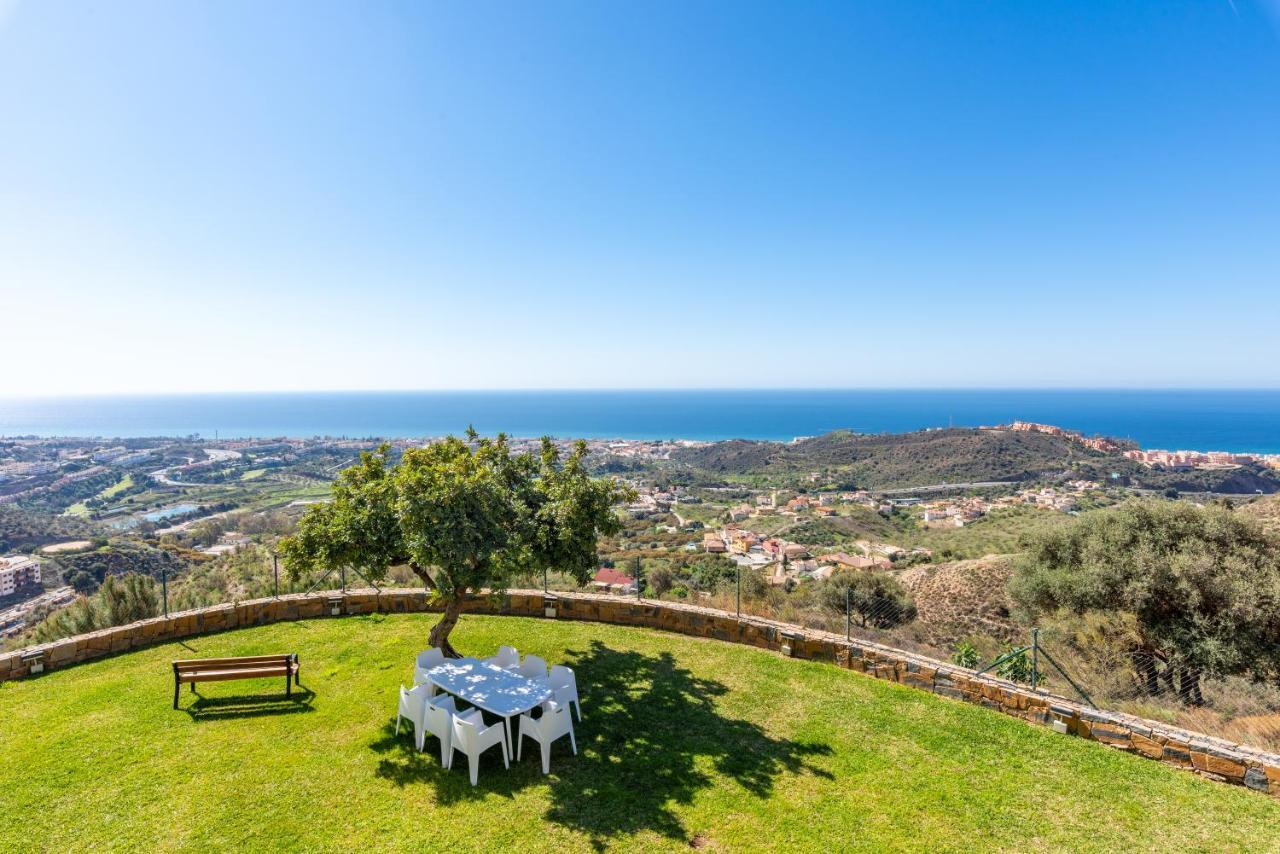 Neptuno Malaga Apartamento De Lujo Rincón de la Victoria Dış mekan fotoğraf